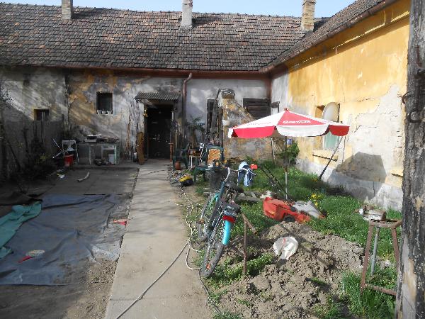 Tét, Kisfaludy utca 29.: lakóház · 600 000 Ft – árverés