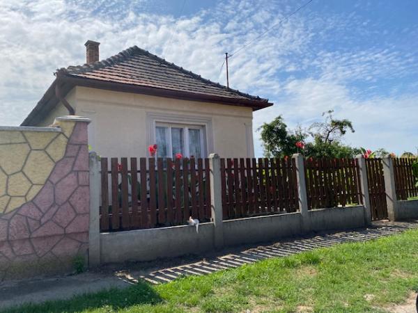 Álmosd, Zrínyi utca 18: lakóház · 291 666 Ft – árverés