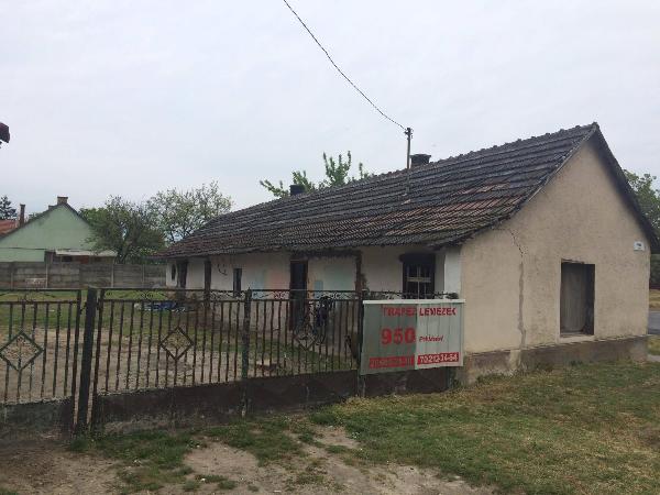 Tatárszentgyörgy, Béke utca 1.: lakóház · 1 050 000 Ft – árverés