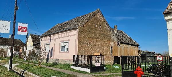 7838 Lúzsok, Fő utca 49.: lakóház · 3 000 000 Ft – ingatlanárverés
