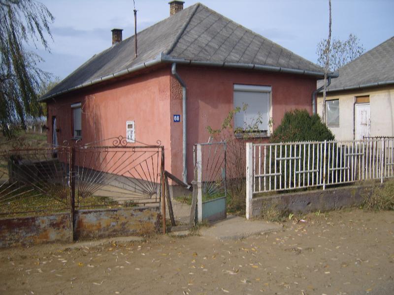 Szakoly, Zrínyi u. 68.: lakóház · 800 000 Ft – árverés