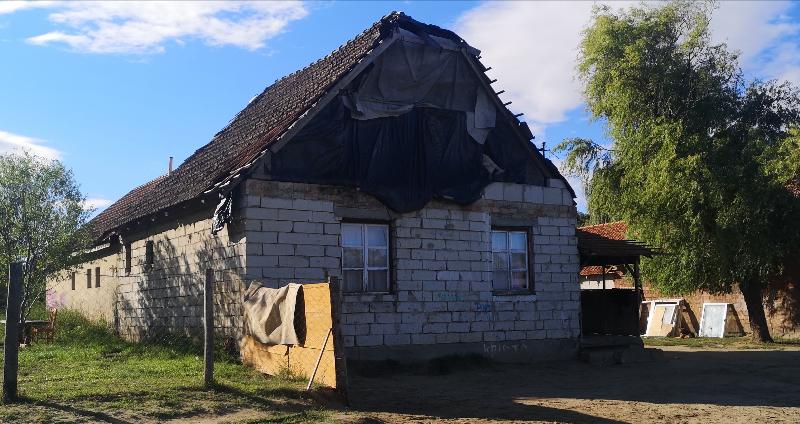 2118 Dány, Akácfa utca 8.: lakóház · 1 311 000 Ft – ingatlanárverés