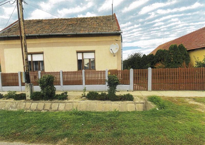 Mérk, Béke utca 31: lakóház · 601 563 Ft – árverés