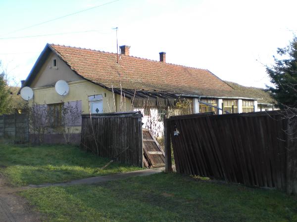 5622 Köröstarcsa, Pipa utca 8.: lakóház · 925 000 Ft – ingatlanárverés