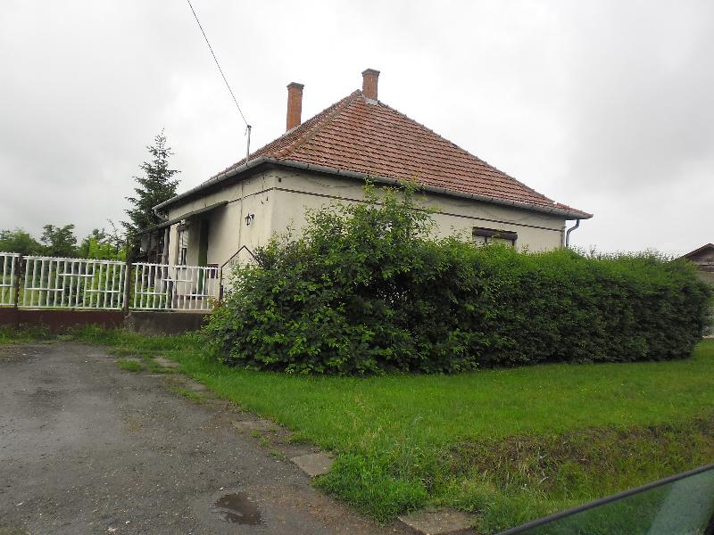 Rákócziújfalu, Árpád út 5: lakóház · 1 750 000 Ft – árverés