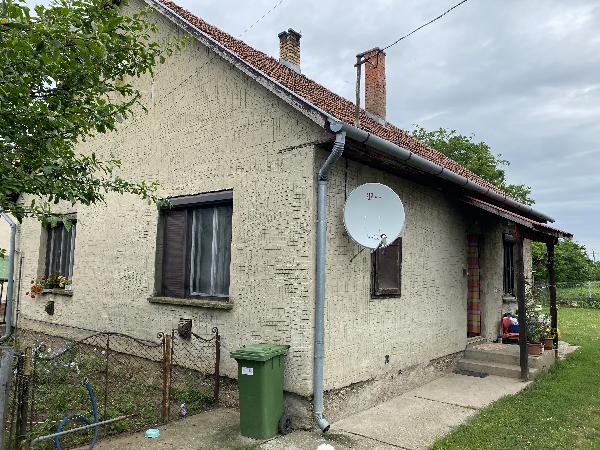 Tolnanémedi, Zrínyi Miklós utca 11.: lakóház · 440 000 Ft – árverés