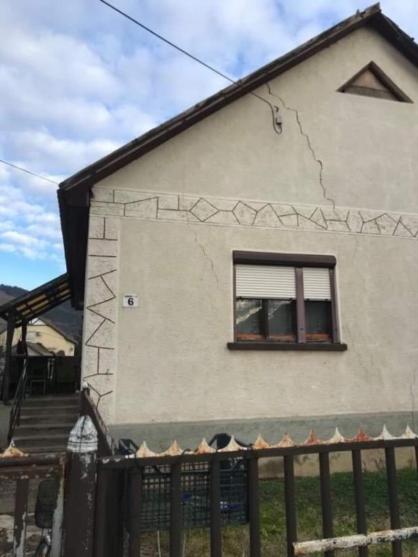 Tokaj, Hunyadi János út 6: lakóház · 1 800 000 Ft – árverés