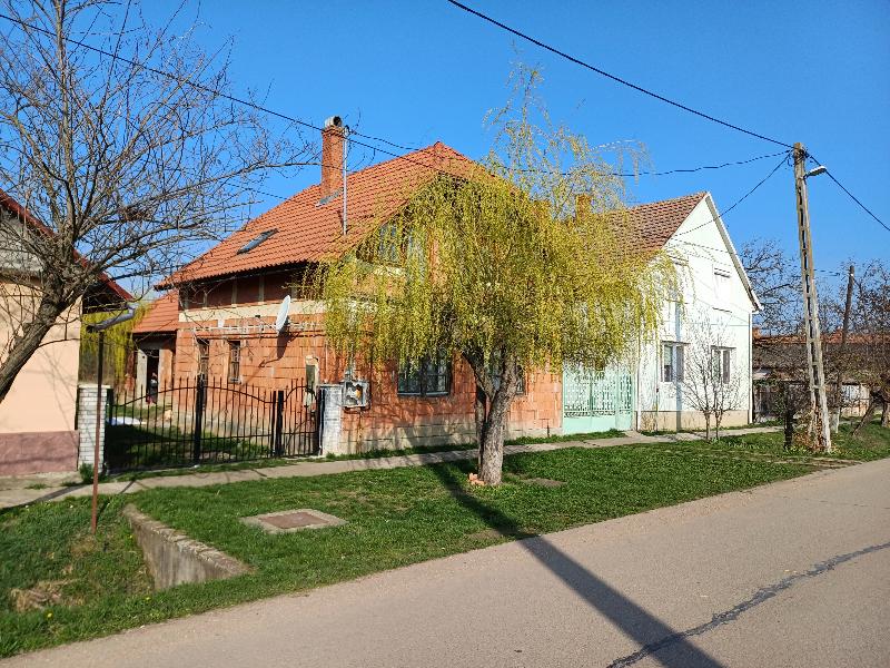 Szarvas, Martinovics utca 22: lakóház · 2 625 000 Ft – árverés