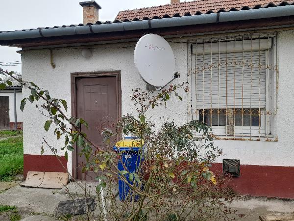 Cegléd, Szelei út 26: lakóház · 2 975 000 Ft – árverés