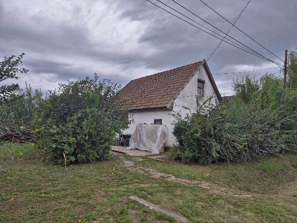 Füzesgyarmat, Achim András utca 40: lakóház · 3 400 000 Ft – árverés