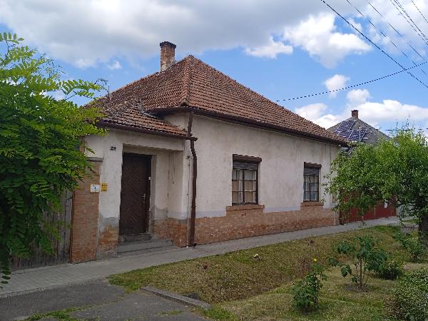 Szentes, Zolnay Károly utca 29.: lakóház · 25 000 000 Ft – árverés
