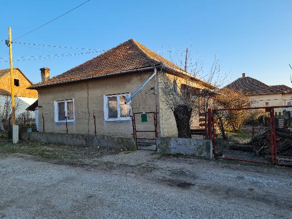 Egyek, Széchenyi U 39.: lakóház · 1 365 000 Ft – árverés