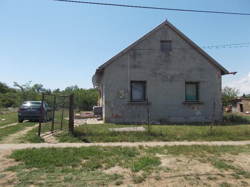 Abádszalók, Petőfi Sándor út 30.: lakóház · 1 050 000 Ft – árverés