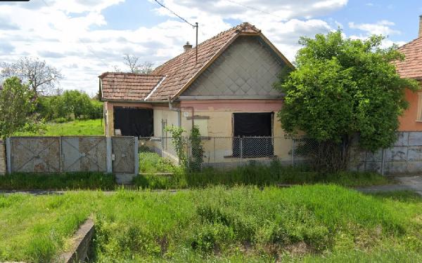 Szentmártonkáta, Dózsa György út 59. – lezárult árverés, 300 000 Ft