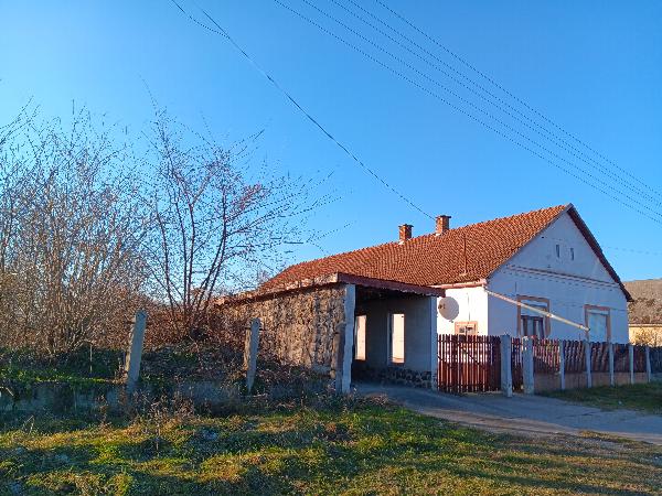 4351 Vállaj, Kossuth utca 47: lakóház · 4 000 000 Ft – ingatlanárverés