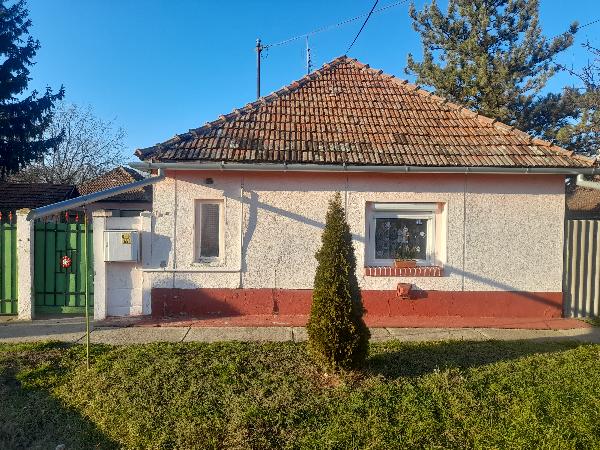 5624 Doboz, Bercsényi utca 20.: lakóház · 590 000 Ft – ingatlanárverés