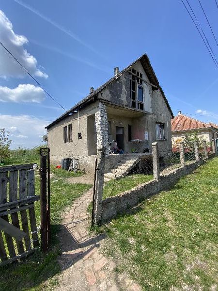 Tiszalúc, Béke utca 118: lakóház · 600 000 Ft – árverés