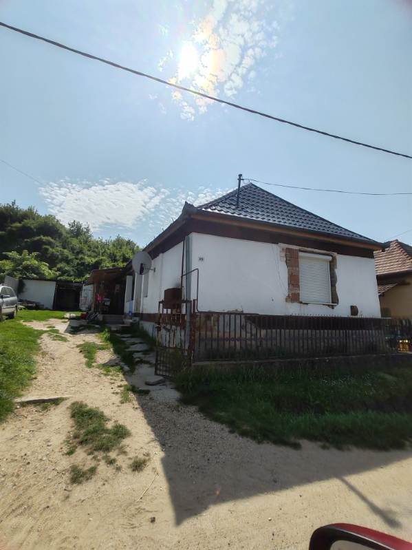 Váraszó, II. Rákóczi Ferenc út 35.: lakóház · 10 000 000 Ft – árverés