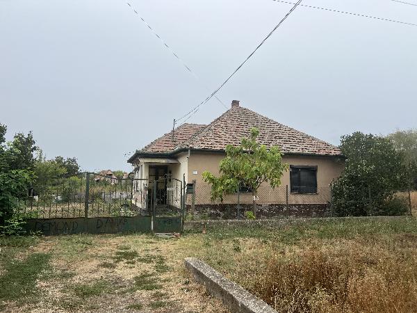 Kompolt, Széchenyi utca 11: lakóház · 1 750 000 Ft – árverés