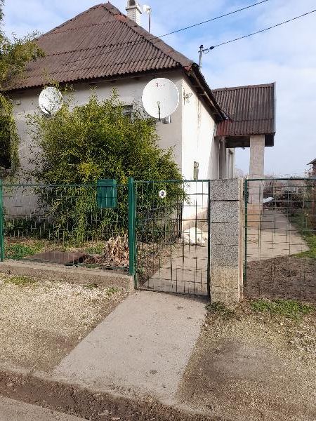 Tiszaföldvár, Petőfi Sándor út 95/a.: lakóház · 2 625 000 Ft – árverés