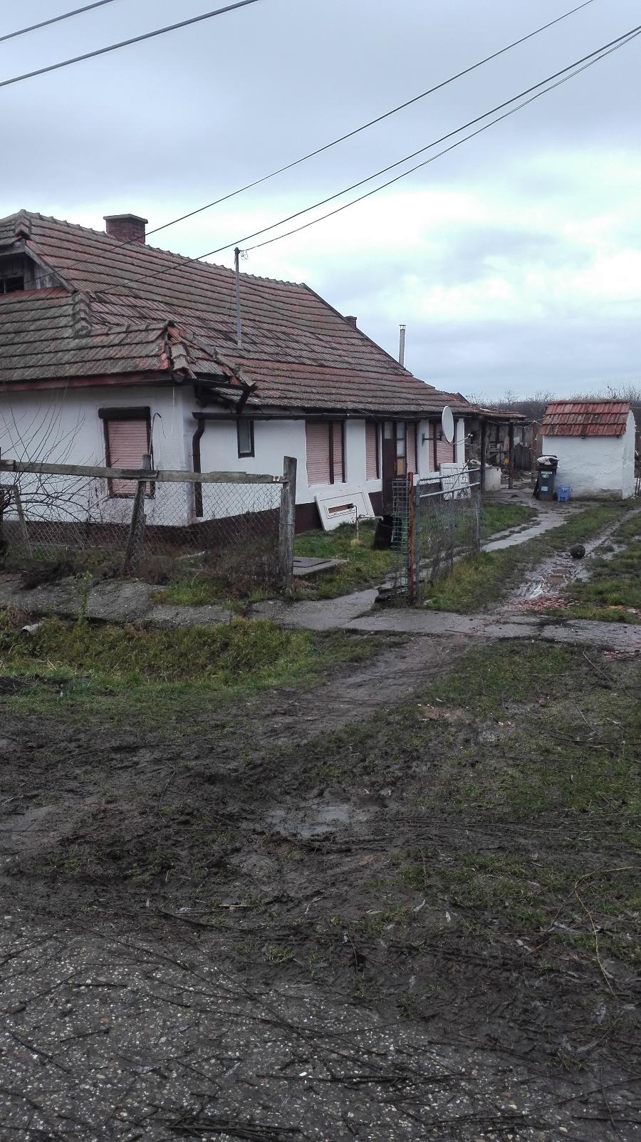 Füzesgyarmat, Dobó utca 39.: lakóház · 425 000 Ft – árverés