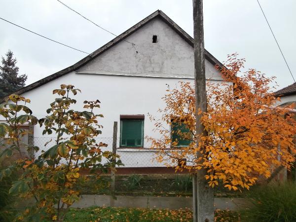 Kiszombor, Viola utca 6.: lakóház · 554 167 Ft – árverés