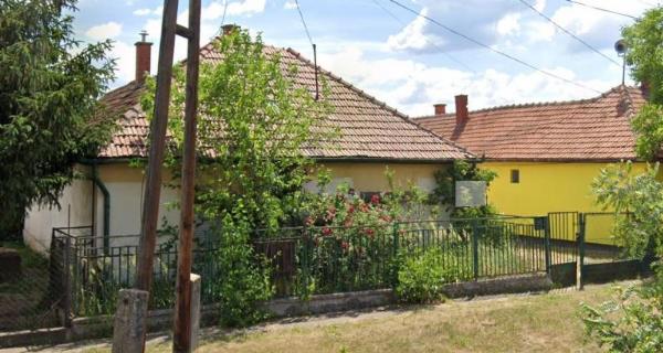 Karácsond, Gyöngyvirág út 17.: lakóház · 39 375 Ft – árverés