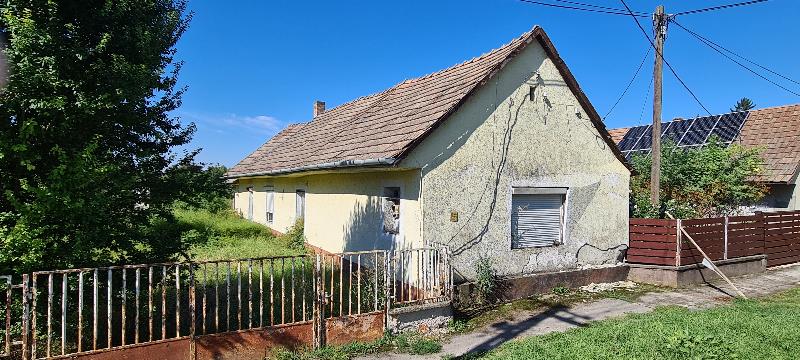 Magyarbóly, Damjanich utca 8.: lakóház · 850 000 Ft – árverés