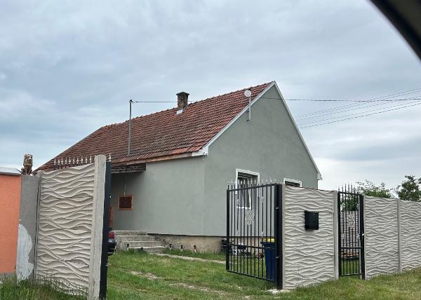 Sátoraljaújhely, Balázs Kálmán utca 13.: lakóház · 1 400 000 Ft