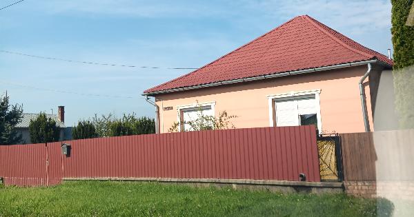 Komoró, Ungvári utca 37