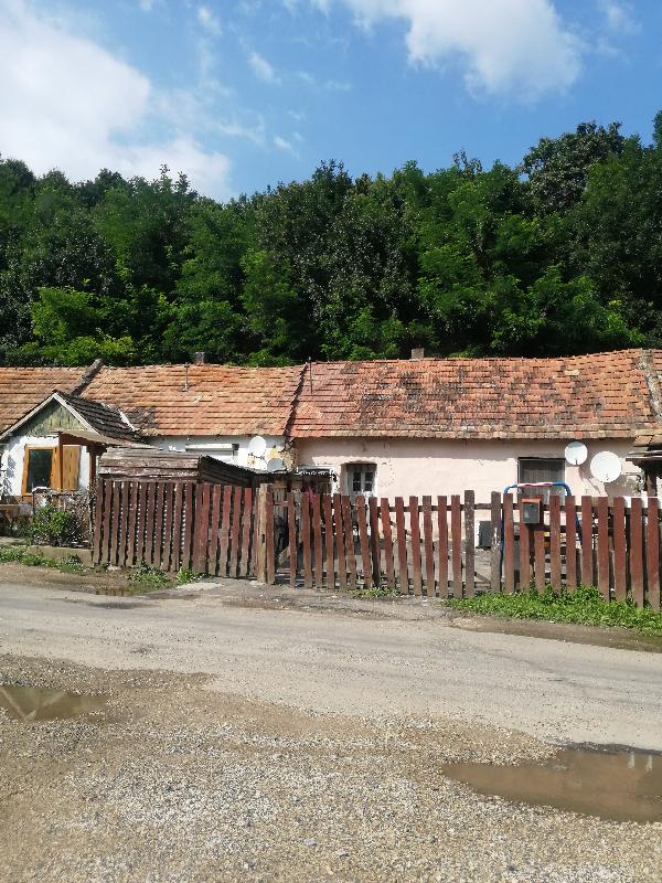 8445 Városlőd, Pille utca 91.: lakóház · 104 000 Ft – ingatlanárverés