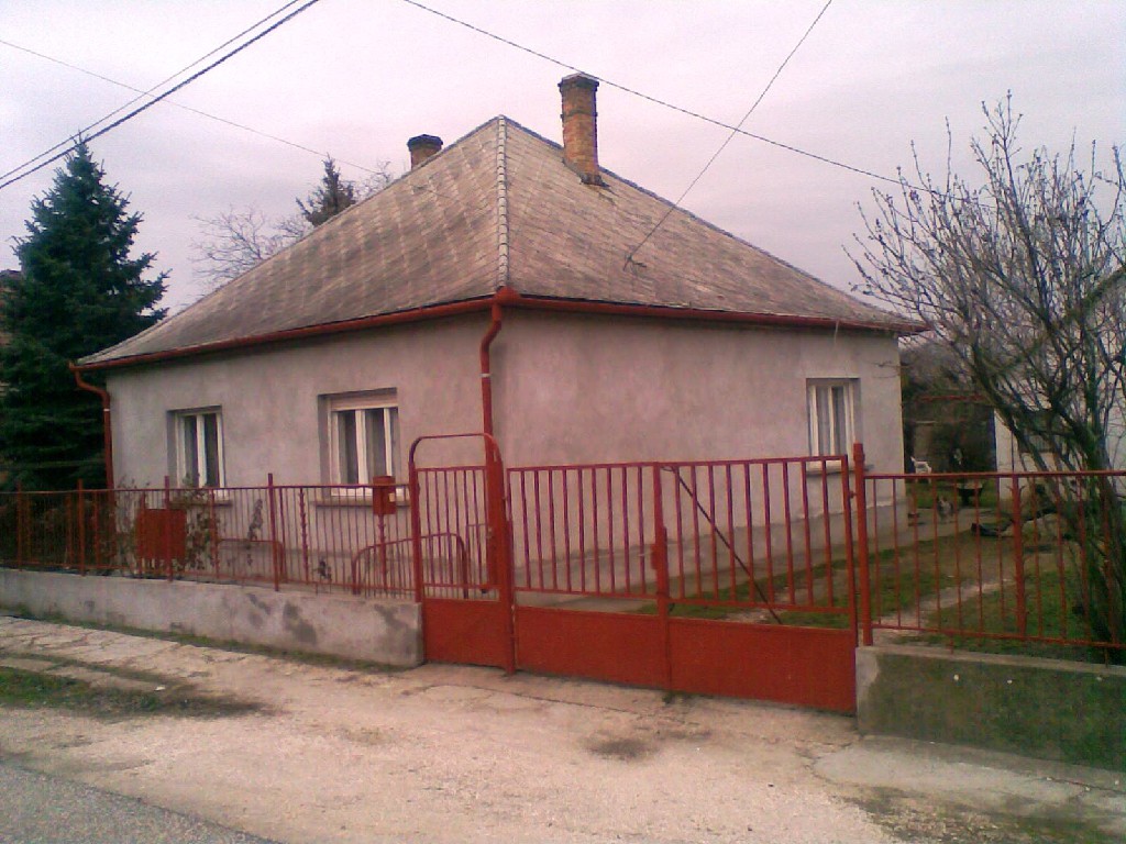 Gyömrő, Mátyás Király utca 36.: lakóház · 1 484 000 Ft – árverés