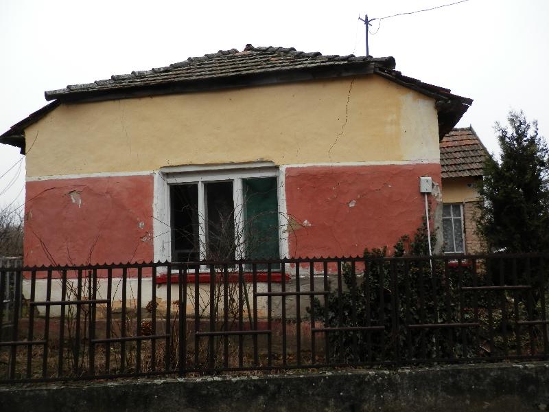 Tiszabercel, Fő utca 16: lakóház · 500 100 Ft – árverés