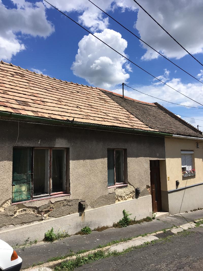 Pécs, Erzsébet utca 12: lakóház · 15 600 000 Ft – árverés
