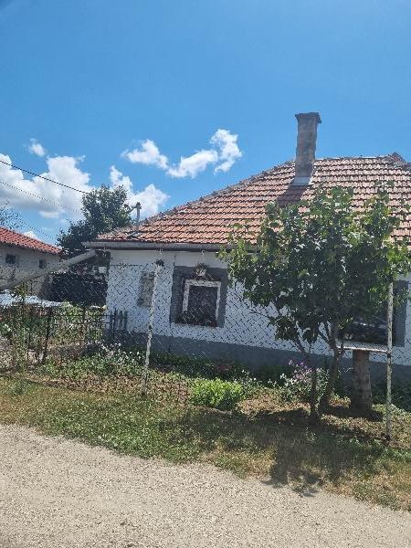 Gyömrő, Maglódi utca 30.: lakóház · 2 100 000 Ft – árverés