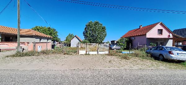 Örkény, Dallos Sándor utca 40.: lakóház · 175 000 Ft – árverés