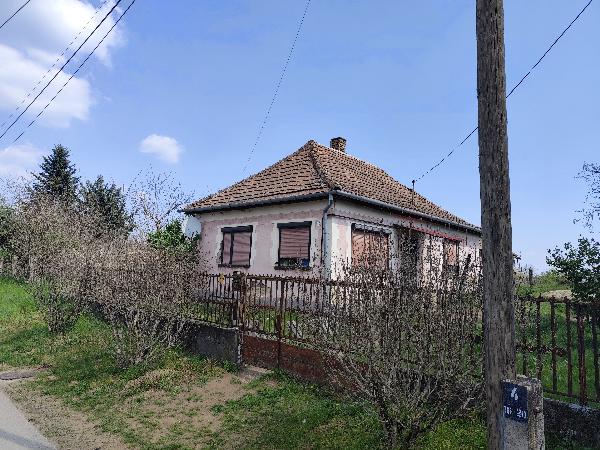 Kenézlő, Petőfi Sándor utca 13.: lakóház · 250 000 Ft – árverés