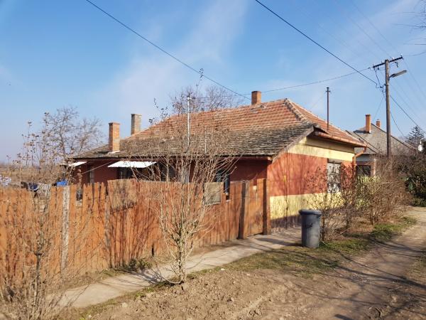 Csépa, Perényi utca 35.: lakóház · 1 137 500 Ft – árverés