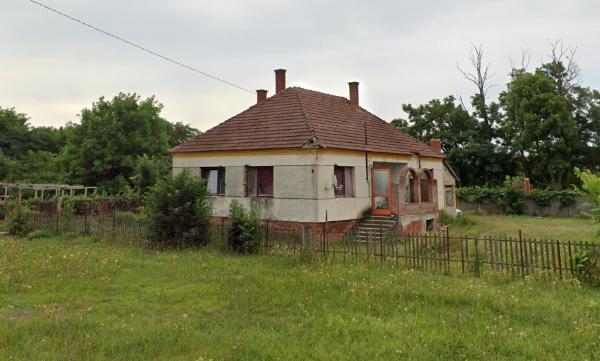 8495 Csögle, Dózsa utca 9.: lakóház · 520 000 Ft – ingatlanárverés