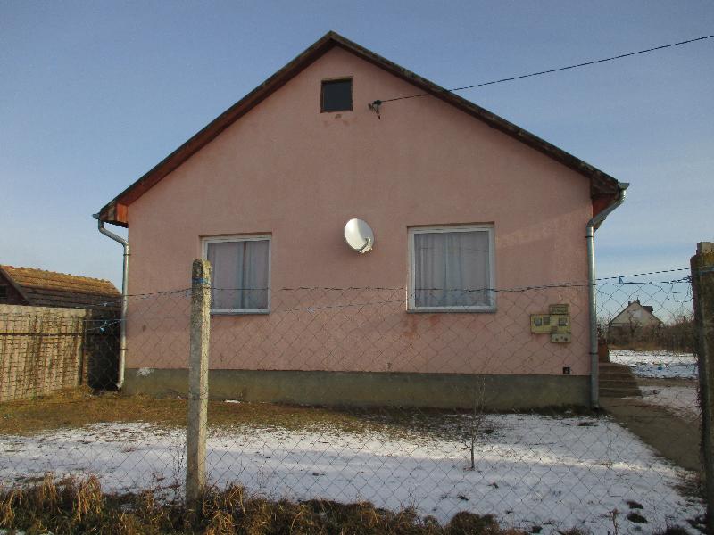 4492 Dombrád, Béke út 29.: lakóház · 3 000 000 Ft – ingatlanárverés