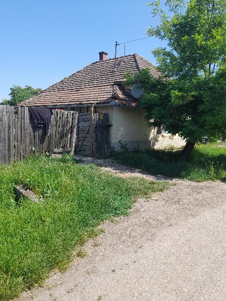 Törökszentmiklós, Nagy Bálint utca 26: lakóház · 1 000 000 Ft