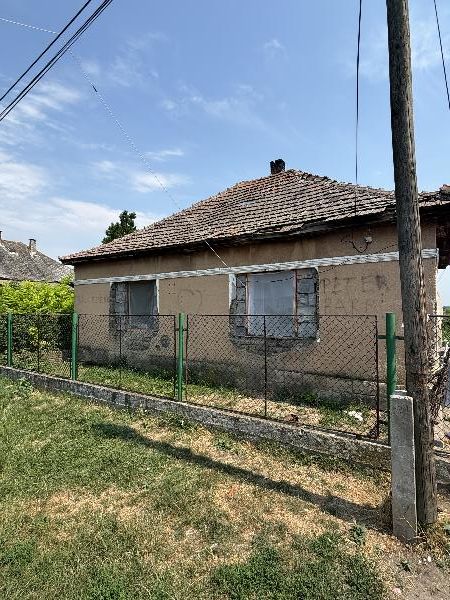 Taktaharkány, Széchenyi utca 30: lakóház · 350 000 Ft – árverés
