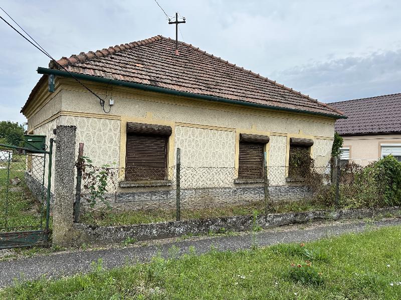 Enese, Szabadság utca 71.: lakóház · 194 446 Ft – árverés