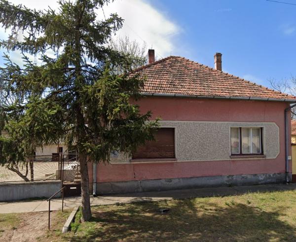 Szank, Petőfi Sándor utca 44.: lakóház · 3 000 000 Ft – árverés