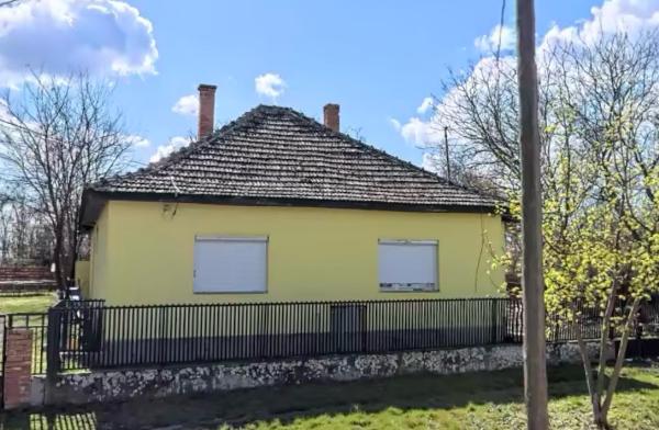 Tarnazsadány, Kossuth Lajos út 13.: lakóház · 600 000 Ft – árverés