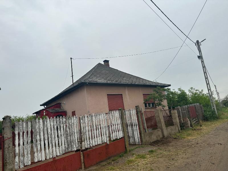 4375 Piricse, Arany János utca 3: 500 000 Ft – ingatlanárverés