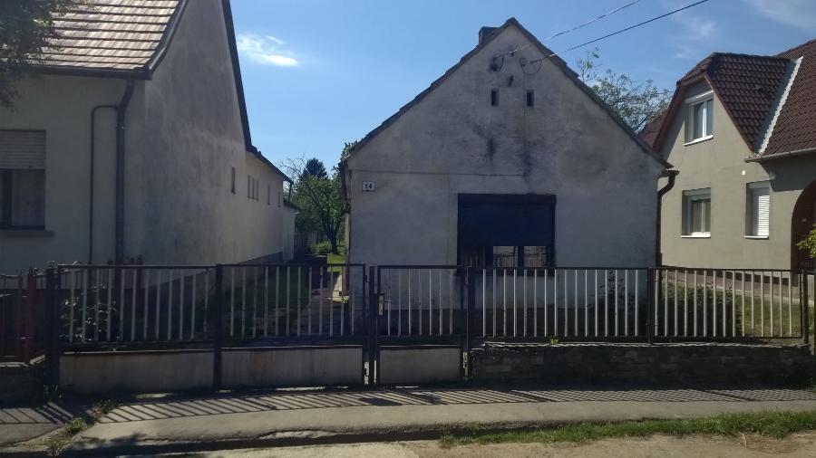 Szigetvár, Aradi utca 14.: lakóház · 1 250 000 Ft – árverés