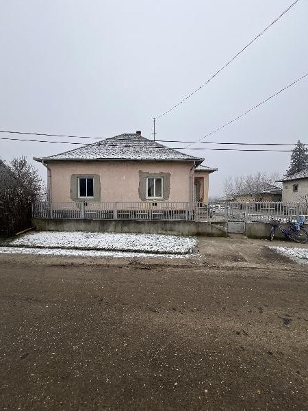 Kisköre, Széchenyi István út 106.: lakóház · 2 340 000 Ft – árverés