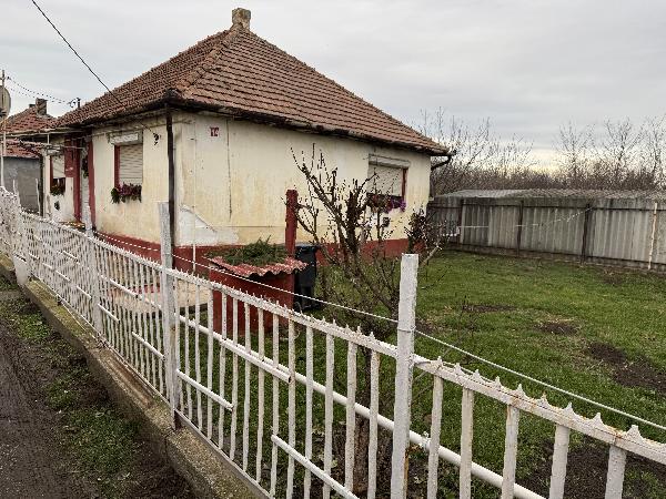 Mezőcsát, Petőfi utca 14: lakóház · 5 200 000 Ft – árverés