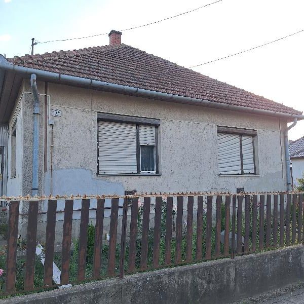 Tiszavasvári, Vasvári Pál utca 124: lakóház · 4 500 000 Ft – árverés
